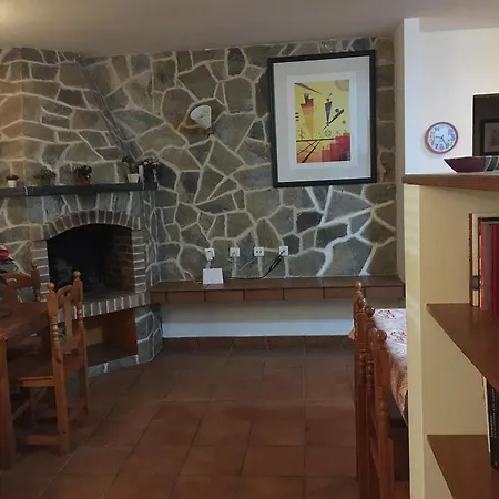Acogedora Casa En *